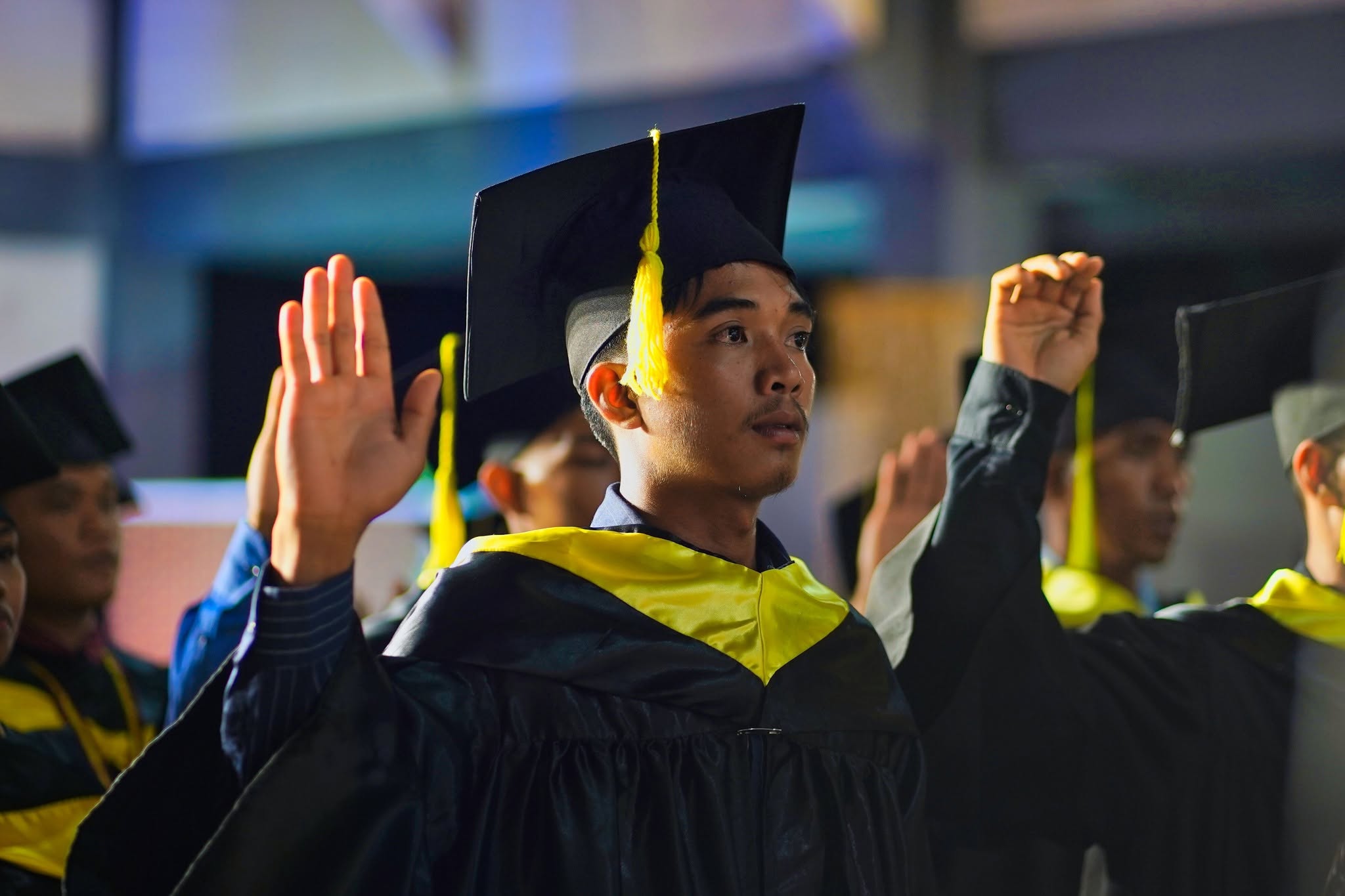 GRAD-AT-CALAYAN-PHOTOSET photo 4